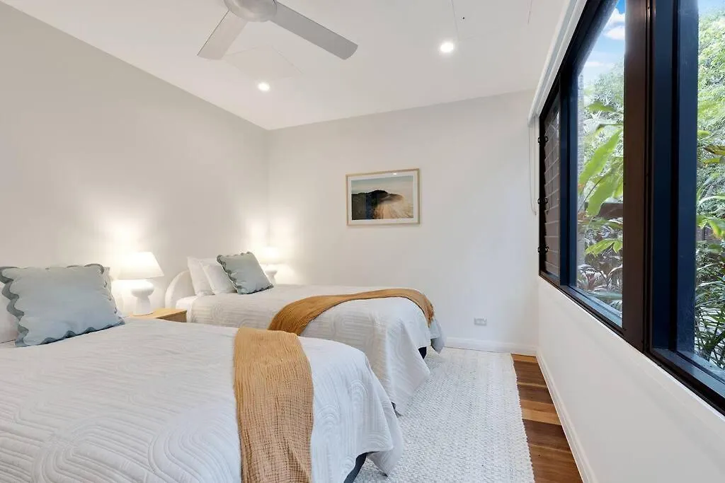 Fuller Holidays - Kiah 8 - Belongil Beach Byron Town With Pool Byron Bay 0*,  Australia